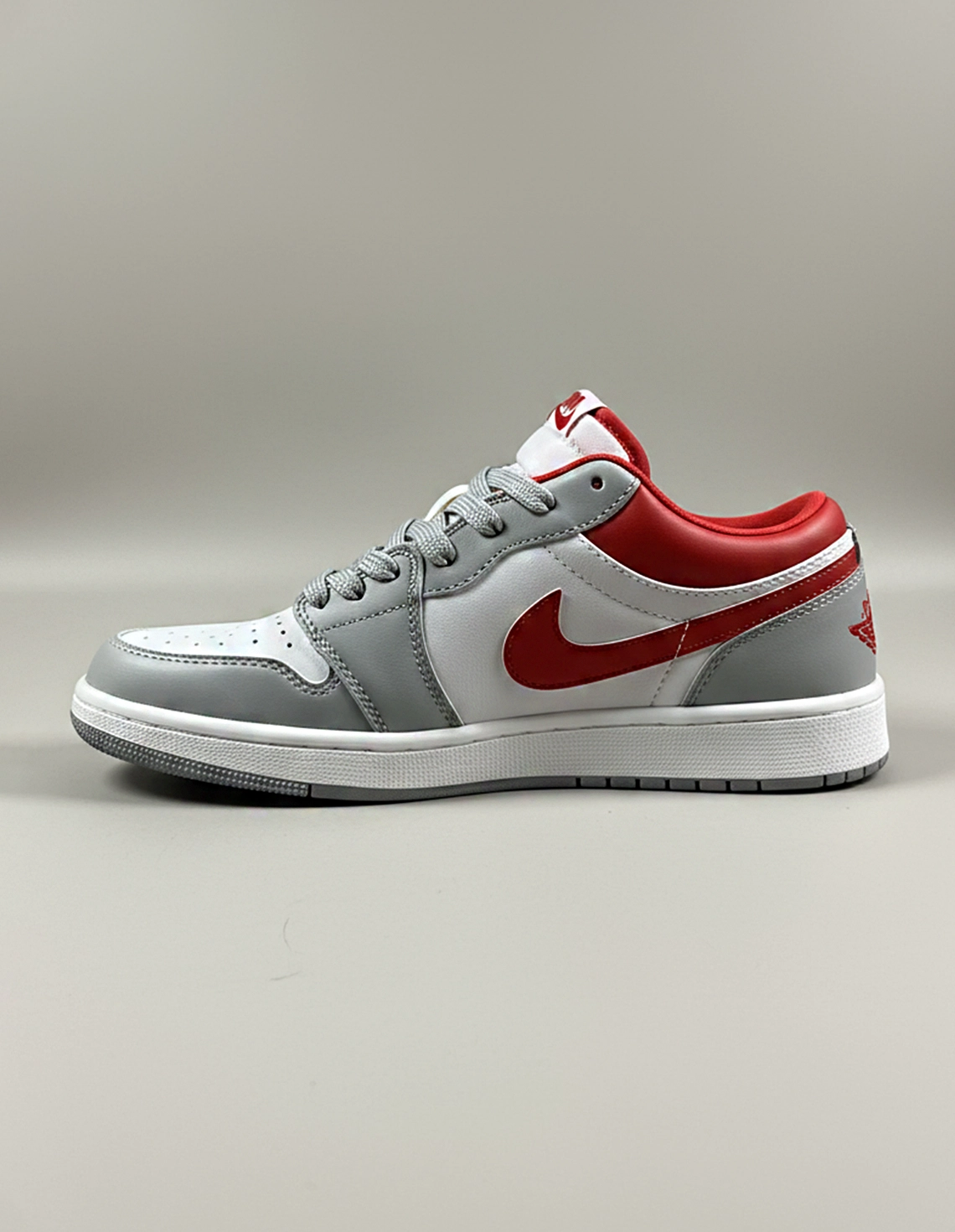 کفش روزانه مردانه نایکی Air Jordan 1 Low LX M